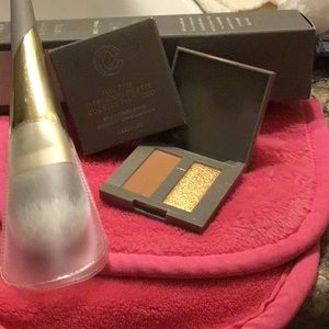 Complex culture brush and palette set